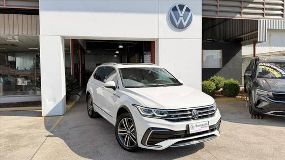 VOLKSWAGEN TIGUAN 2.0 300 TSI GASOLINA ALLSPACE R-LINE AUTOMÁTICO VOLKSWAGEN TIGUAN 2.0 300 TSI GASOLINA ALLSPACE R-LINE AUTOMÁTICO